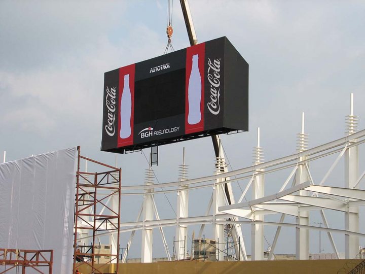 Pantalla Coca Cola - Colon de Santa Fe