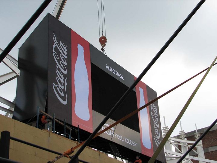 Pantalla Coca Cola - Colon de Santa Fe